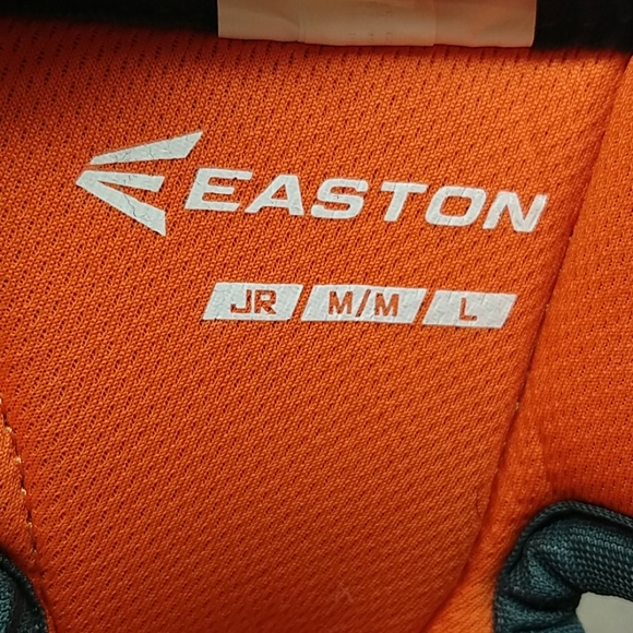 Easton elbow pads for hockey - Picture 4 of 4